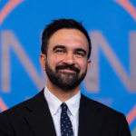 Zohran Mamdani lidera carrera por alcaldía de Nueva York en 2025