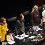 Senado aprueba prohibición de pensiones doradas a funcionarios