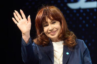 Justicia argentina ordena decomiso millonario a Cristina Fernández