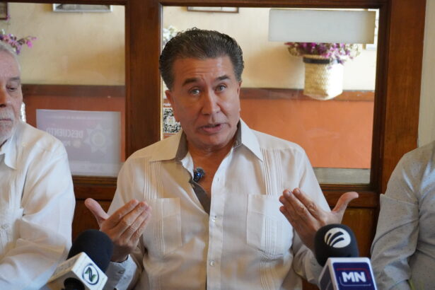 Héctor Yunes renuncia al PRI y descarta sumarse a Morena