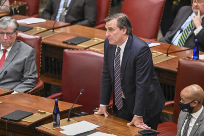 Nueva York debate enmiendas para flexibilizar redistritación
