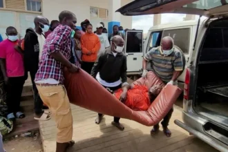 OMS declara emergencia global por brote de ébola en RDC