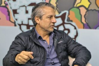 Juan Carlos Ubilluz alerta sobre estrategia de ultraderecha en Perú