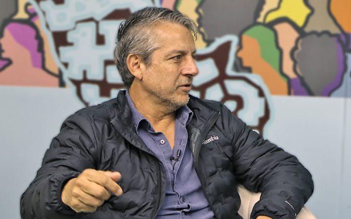 Juan Carlos Ubilluz alerta sobre estrategia de ultraderecha en Perú