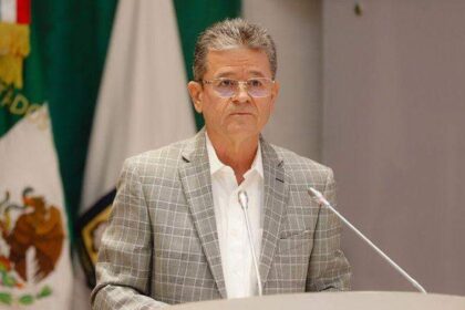 Congreso de Sonora aprueba licencia indefinida a Fermín Trujillo