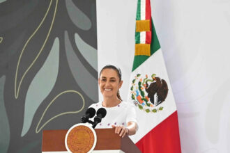 Sheinbaum reafirma autodeterminación frente a presión de EE UU