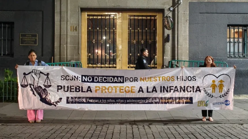 Protestan ante la SCJN por presión para legislar sobre infancias trans