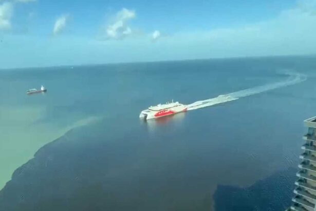 Trinidad y Tobago investiga derrame frente a sus costas