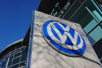 Volkswagen evalúa cierre de plantas y despidos masivos en Puebla