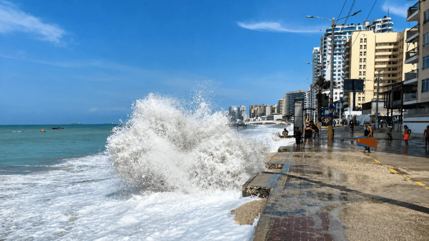 Ecuador monitorea riesgo de tsunami tras sismo de 7.4 en México