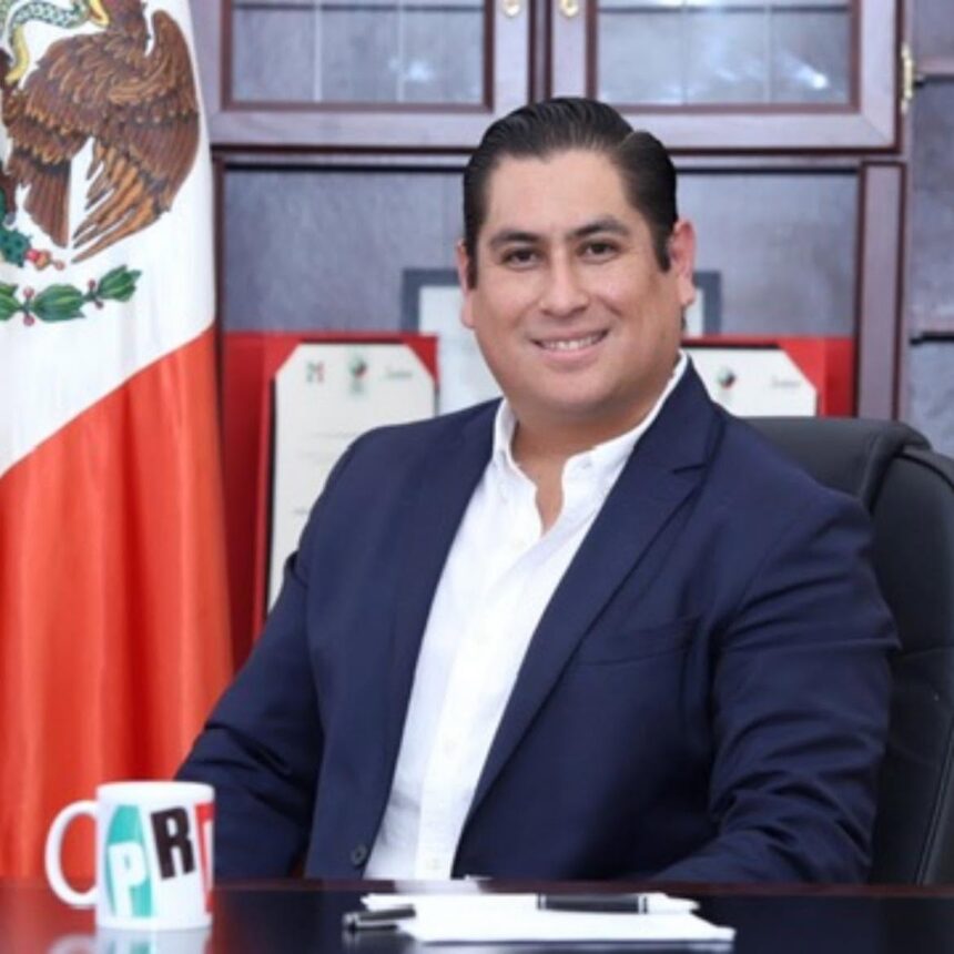 Jorge Amador busca alcaldía de Puebla y rechaza alianza con PAN