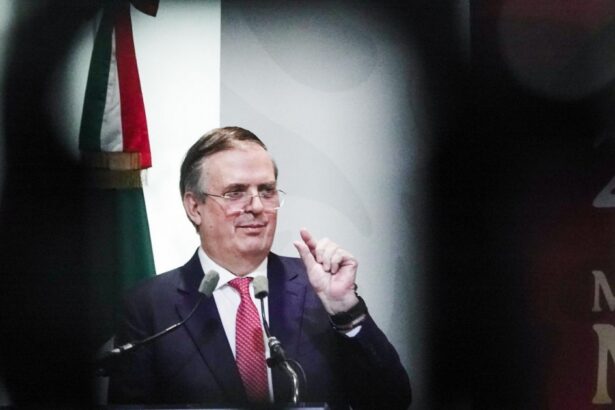 PAN exige renuncia de Ebrard tras fracaso en negociación del T-MEC