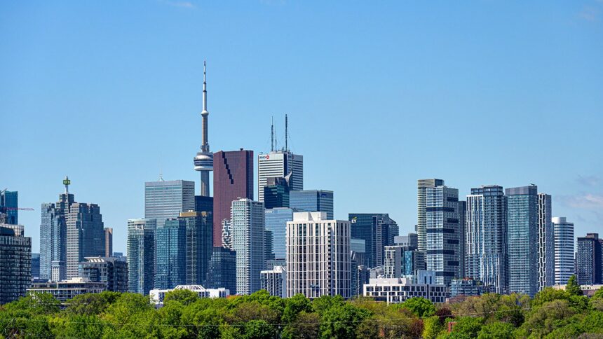 Policía de Toronto investiga ataques a panaderías judías