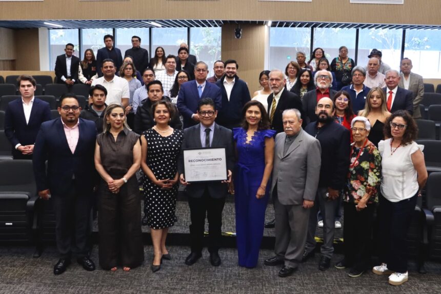 Congreso de Puebla honra legado humanitario de Gilberto Bosques