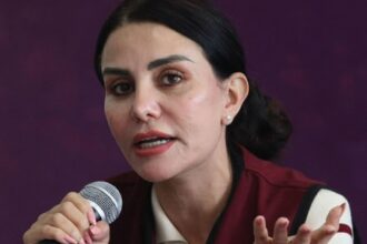 Nay Salvatori y Palomares impugnan suspensión en Morena Puebla