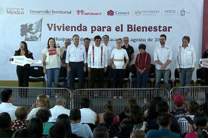 Manifestantes de Acatlán piden a Sheinbaum intervención federal