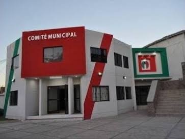 PRI reducirá consejeros municipales en Chihuahua para eficiencia