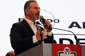 Adrián de la Garza expone estrategias de seguridad en foro del PRI