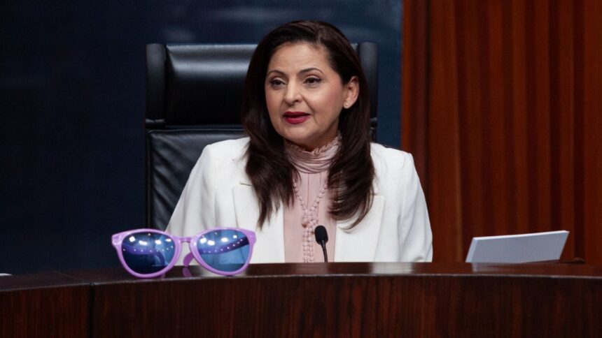 Morena avala renuncia exprés de Mónica Soto al TEPJF