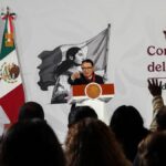 Gobernación: Sheinbaum tiene gripe, no COVID-19, y sigue activa