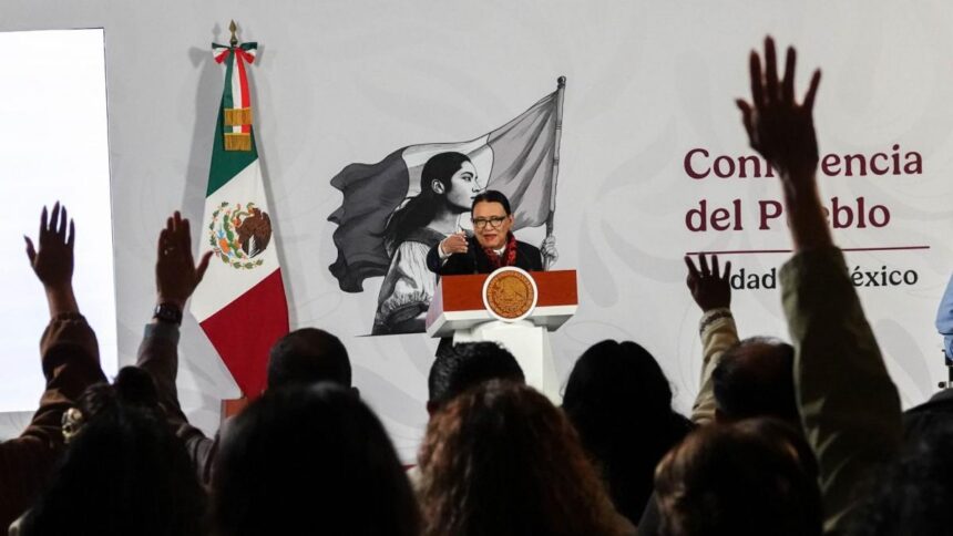 Gobernación: Sheinbaum tiene gripe, no COVID-19, y sigue activa