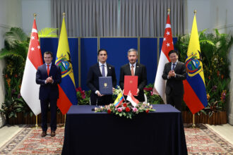 Ecuador y Singapur firman acuerdo para fortalecer comercio y educación