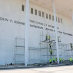 Kennedy Center enfrenta crisis por restauración del nombre de Trump