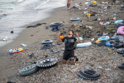 Crisis migratoria en Ceuta: 60,000 cruzan desde Marruecos