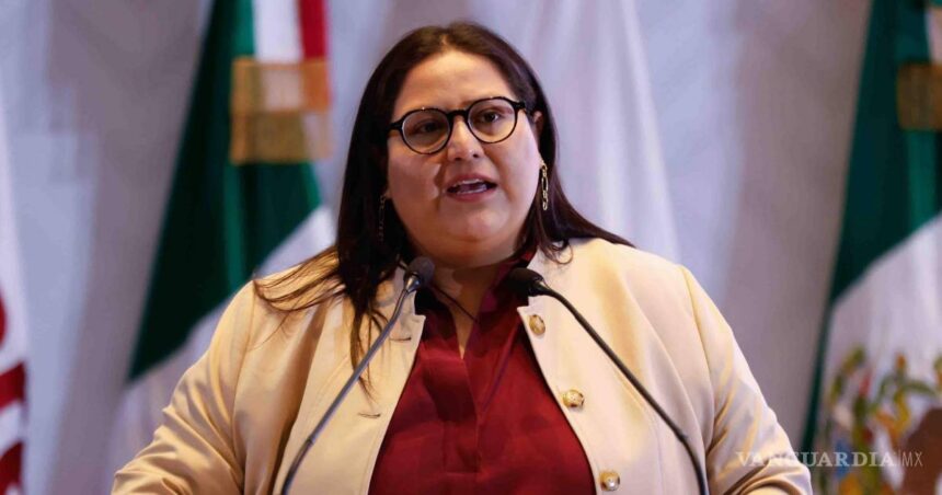 Morena analiza expulsión de Rocha Moya por regreso en Sinaloa