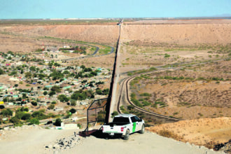 EE. UU. derriba drones usados por traficantes en la frontera