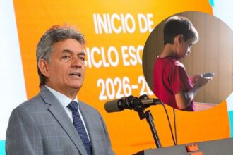 Nuevo León presentará reglas para celulares en escuelas en septiembre