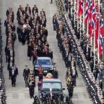 Noruega despide a Harald V y proclama a Haakon VIII como rey