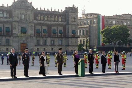 Sheinbaum honra a víctimas de sismos de 1985 y 2017 en CDMX