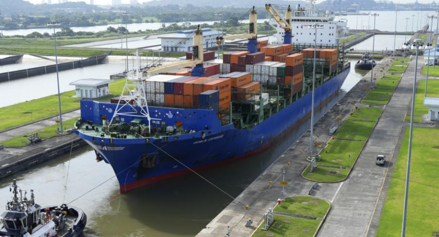 Canal de Panamá prevé nuevas restricciones por El Niño en 2027