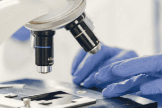 Rusia investiga muerte por posible peste en laboratorio de Irkutsk