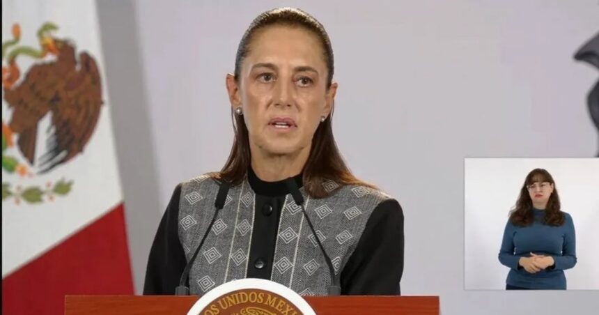 Sheinbaum promulga reforma sobre nacionalidad y celebra 15 años de Morena