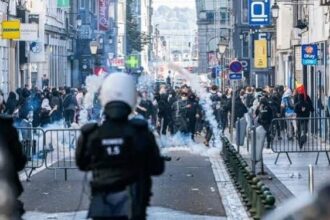 Estudiantes francófonos en Bélgica protestan por alza de matrícula