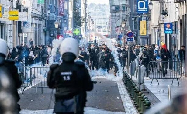 Estudiantes francófonos en Bélgica protestan por alza de matrícula