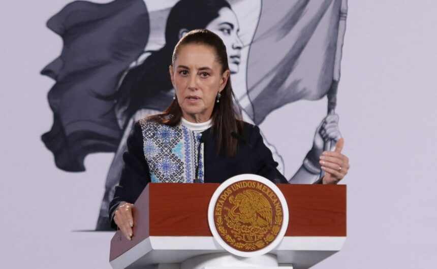 Sheinbaum pide revisar alza salarial tras rechazo en IMSS