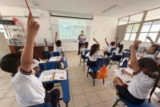 Suspenden clases en Puebla y Guerrero por huracán y lluvias intensas