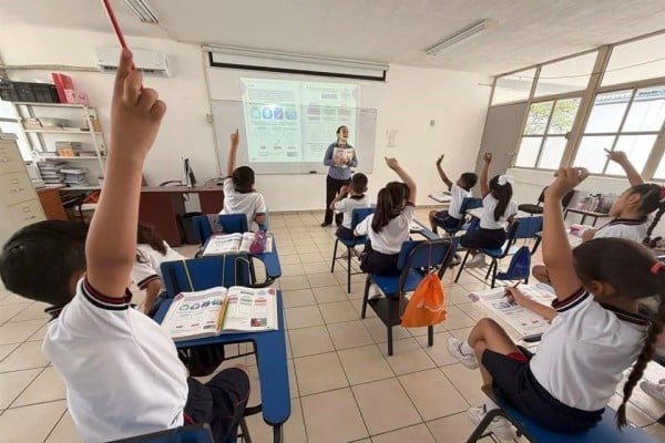Suspenden clases en Puebla y Guerrero por huracán y lluvias intensas