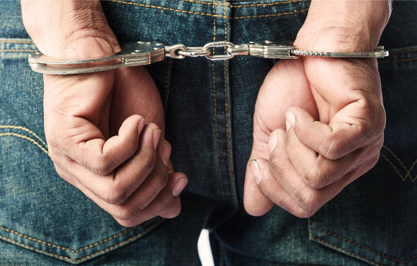 Detienen en Monterrey a dos buscados por delitos en Jalisco