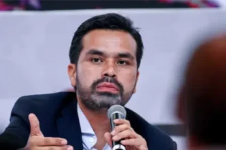 MC denuncia a Amílcar Olán ante ASF por contratos de medicinas